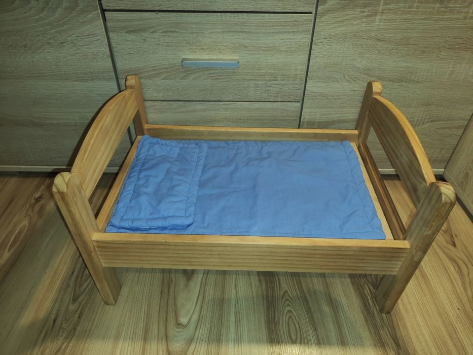 Ikea Duktig Łóżeczko dla lalek, sosna/wielobarwny + pościel 52x36x30 c