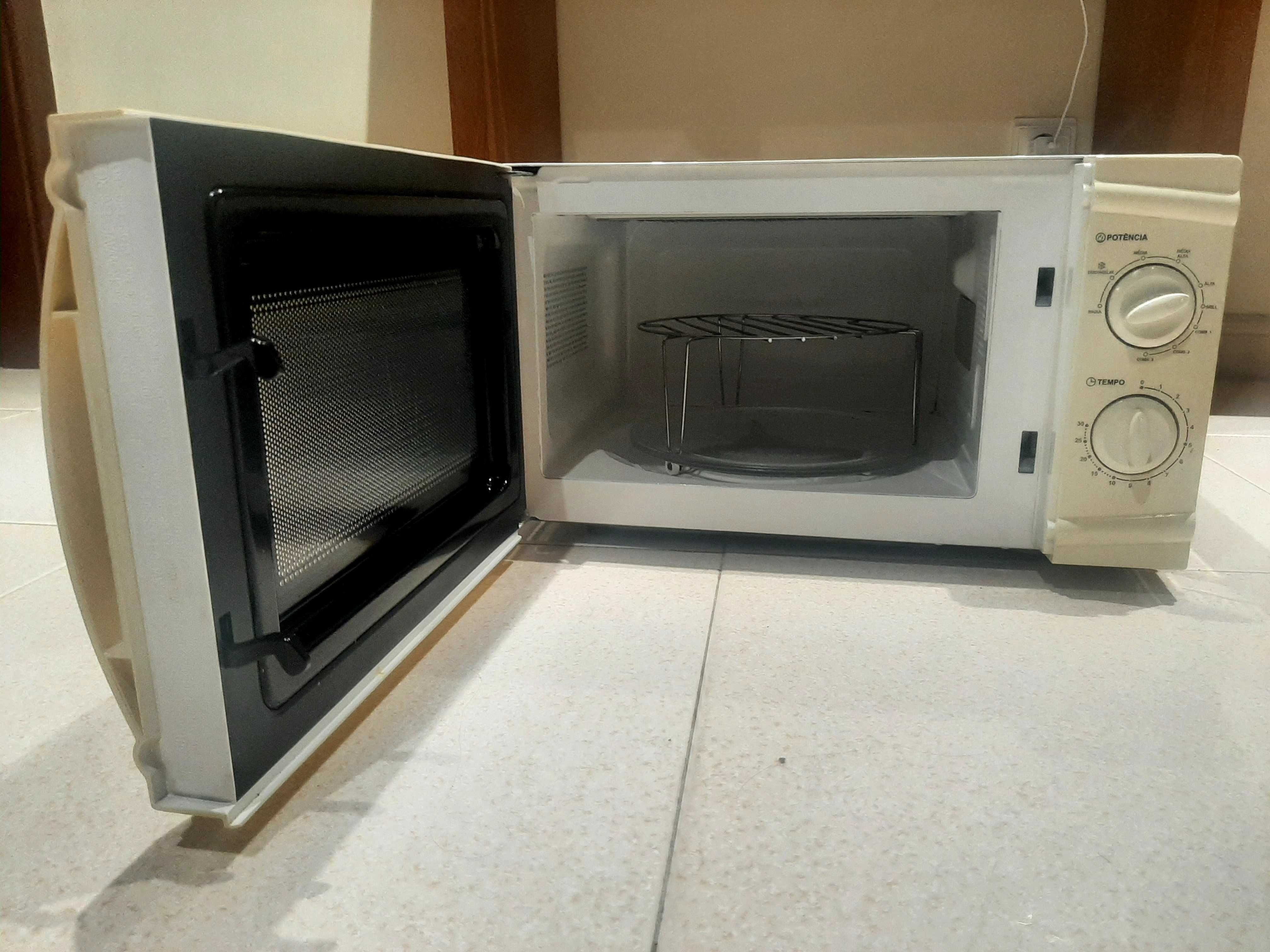 Microondas "eletric go"