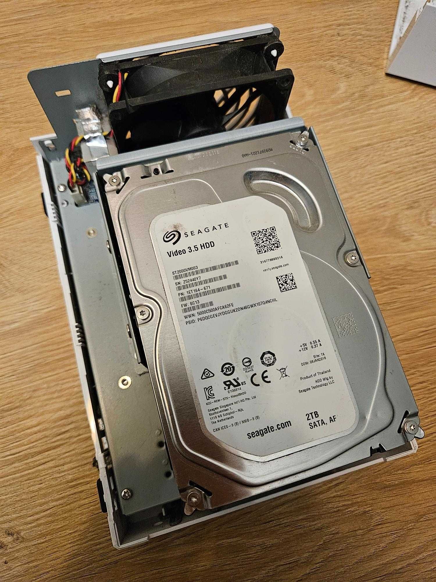 Serwer NAS Synology DS220j + 2x 2TB Seagate – sprawny, gotowy do pracy