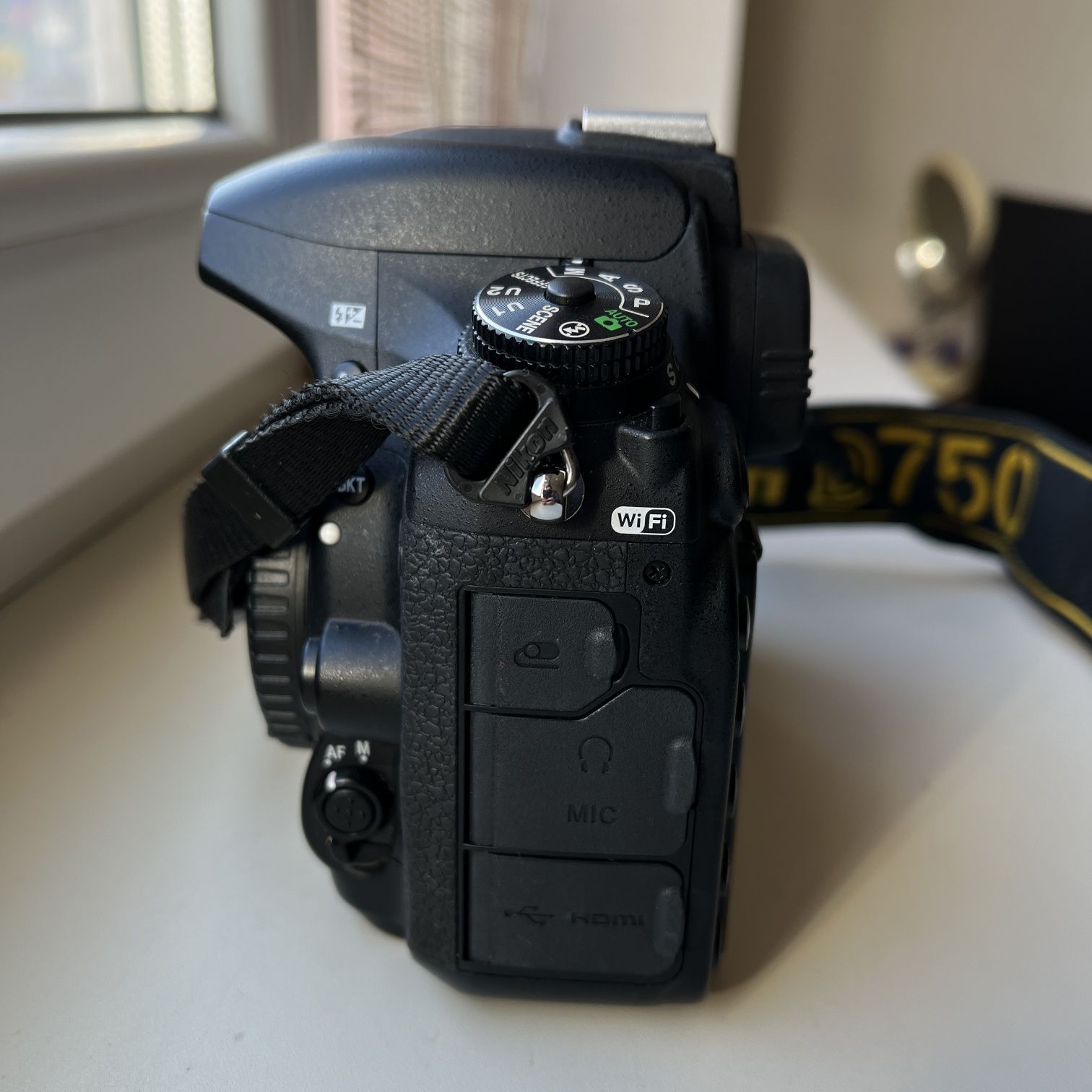 Фотоаппарат Nikon D750 пробег 15т. фото