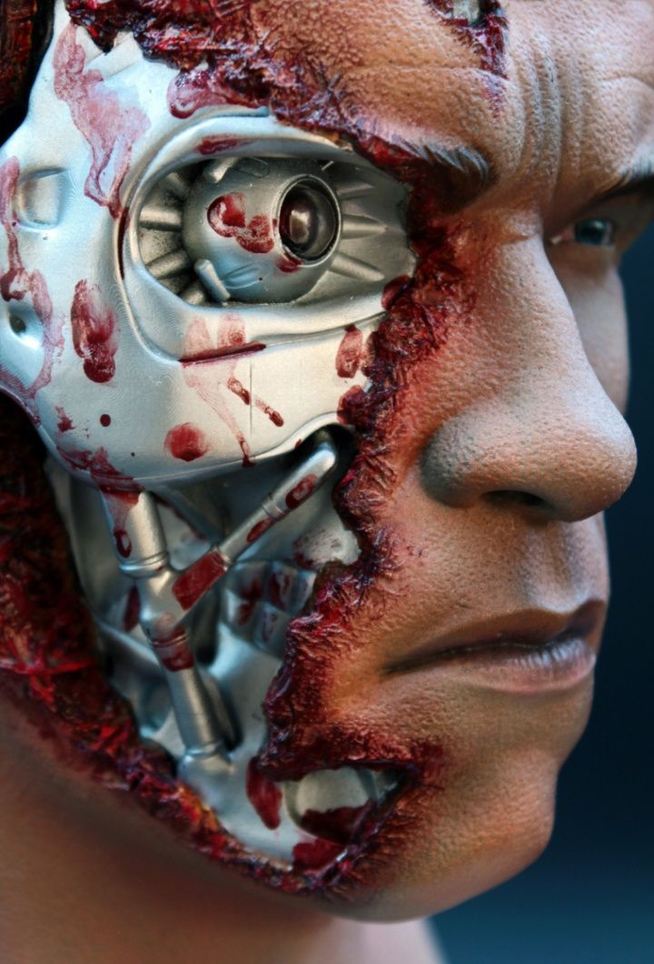 Busto Exterminador Implacável