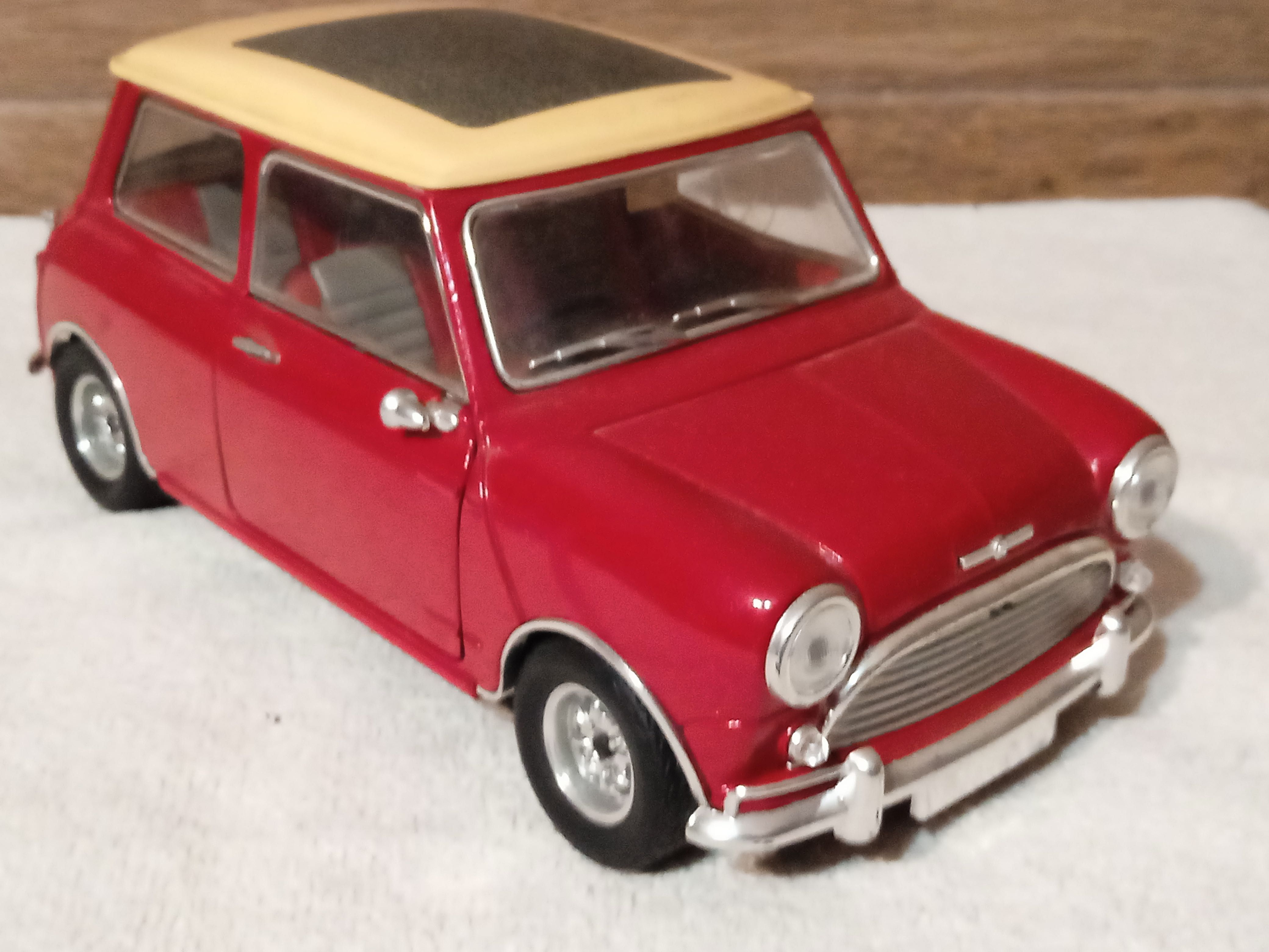 model Mini Cooper S 1964 Solido 1/16