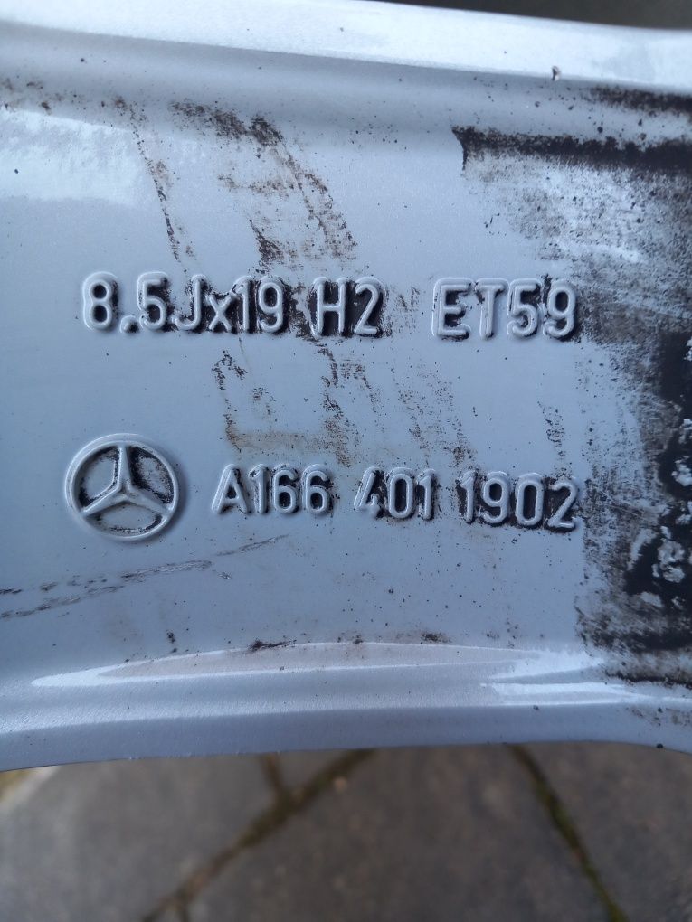 Koła, felgi 19" AMG, opony letnie Continental  255/55 R19, mercedes ML