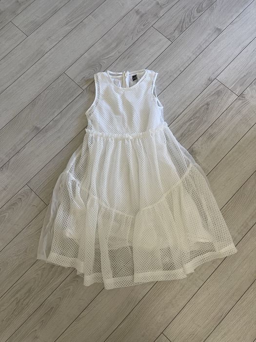 Платья детськая