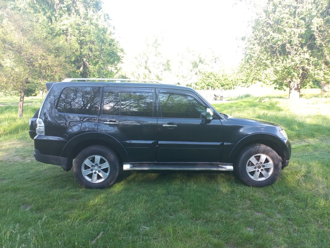 Mitsubishi Pagero  Vagon IV ( Міцубісі Паджеро Вагон 4)