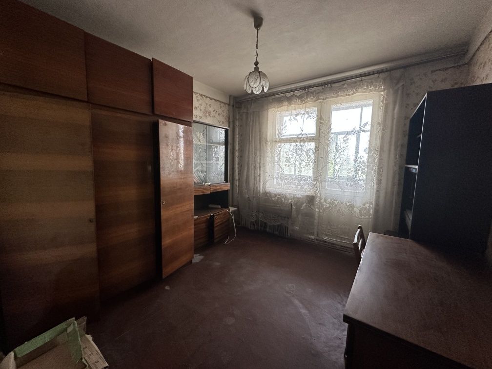 Продам 3х комнатную квартиру в центре Матвеевки по ул. Лесная