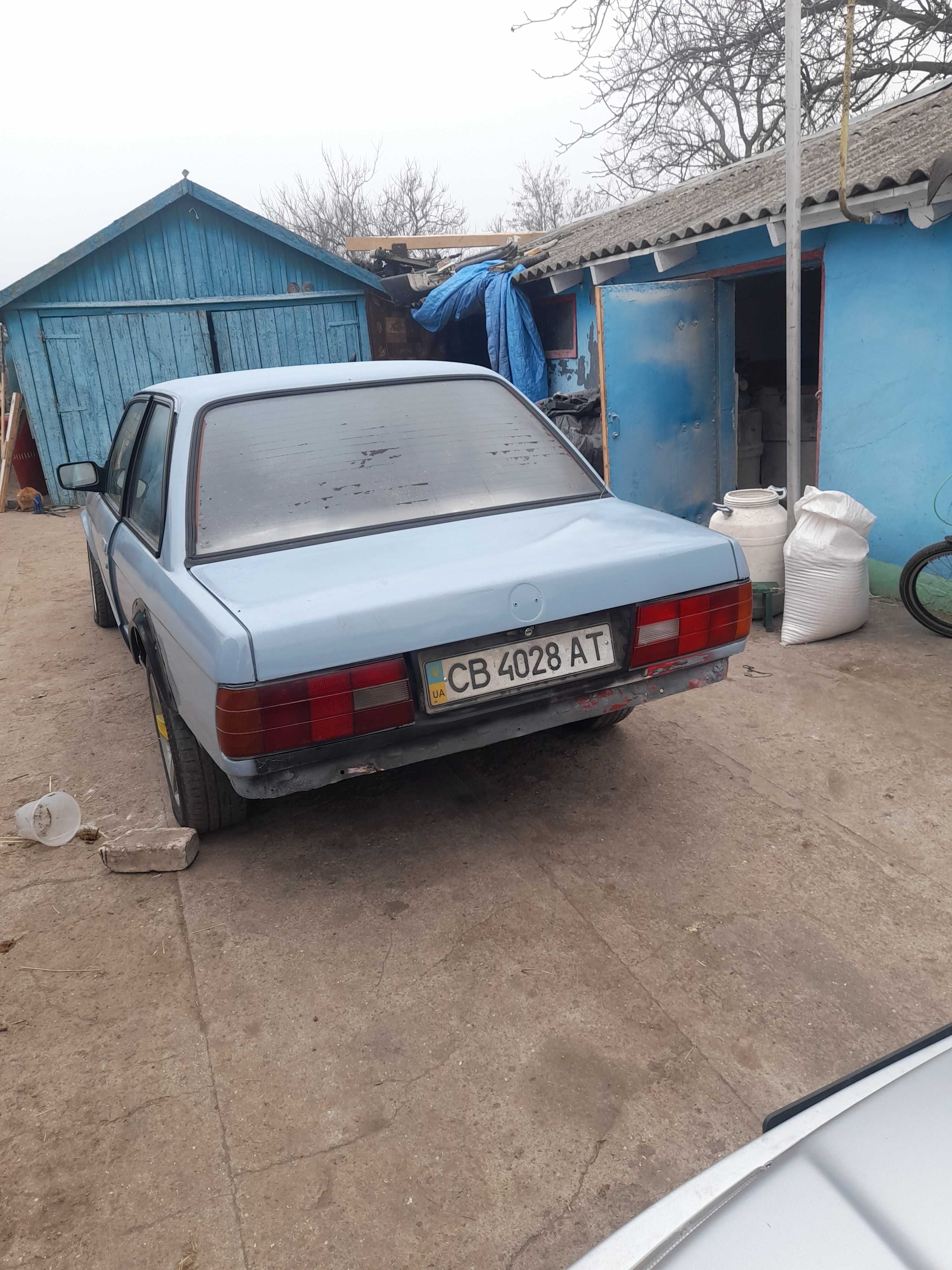 Продам бмв е30  корч
