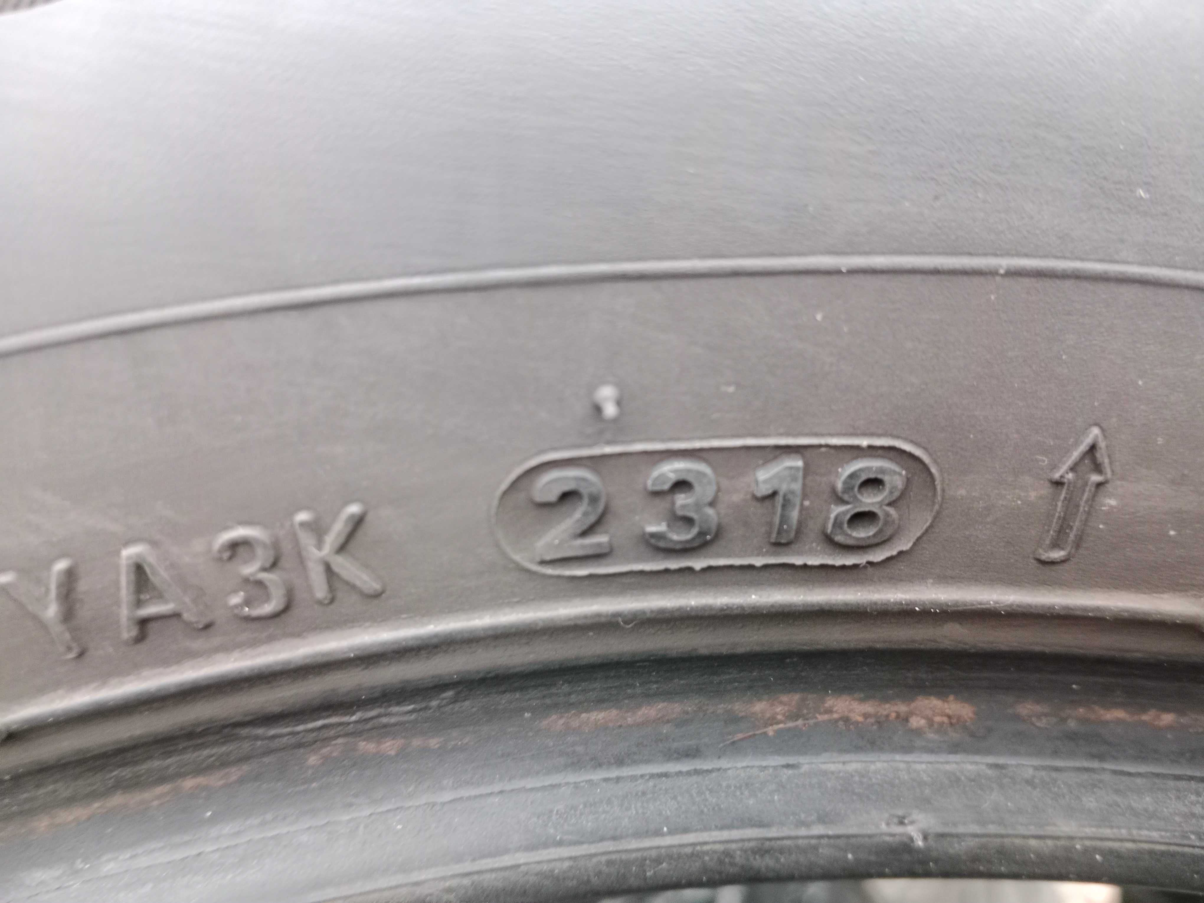 Opona używana zimowa 195/65R15 Kumho Solus HA31 1szt.