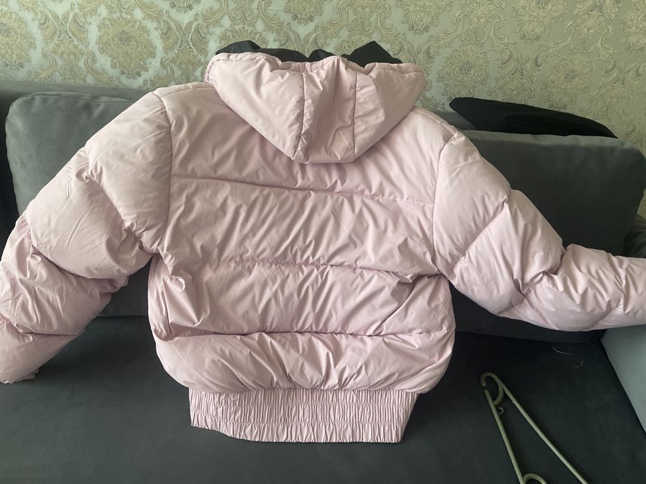 Продається куртка пуховик