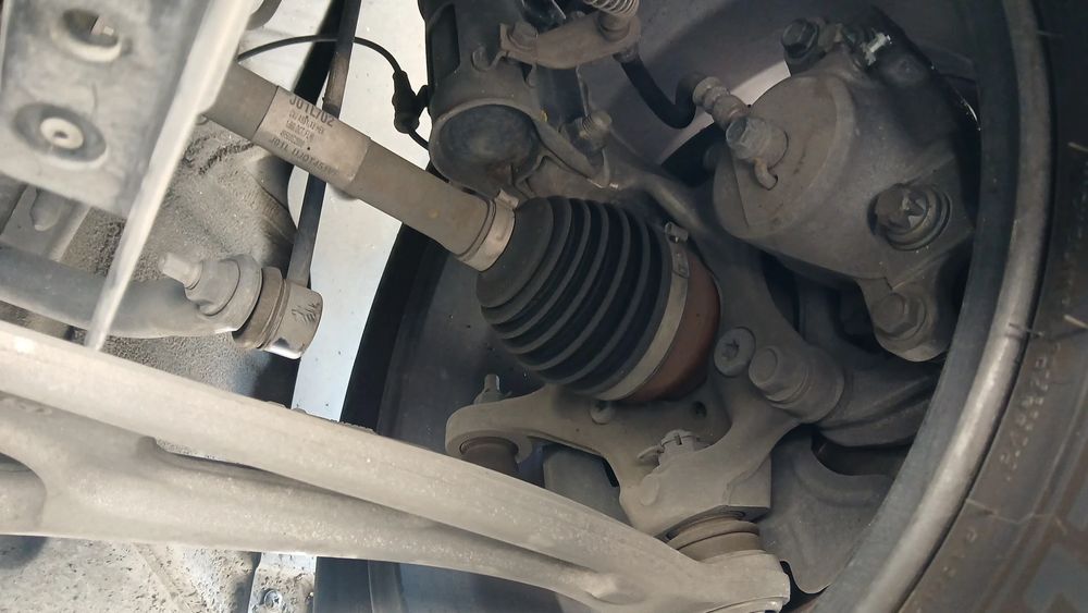 Manga de eixo frente esquerda HYUNDAI Ioniq (AE)