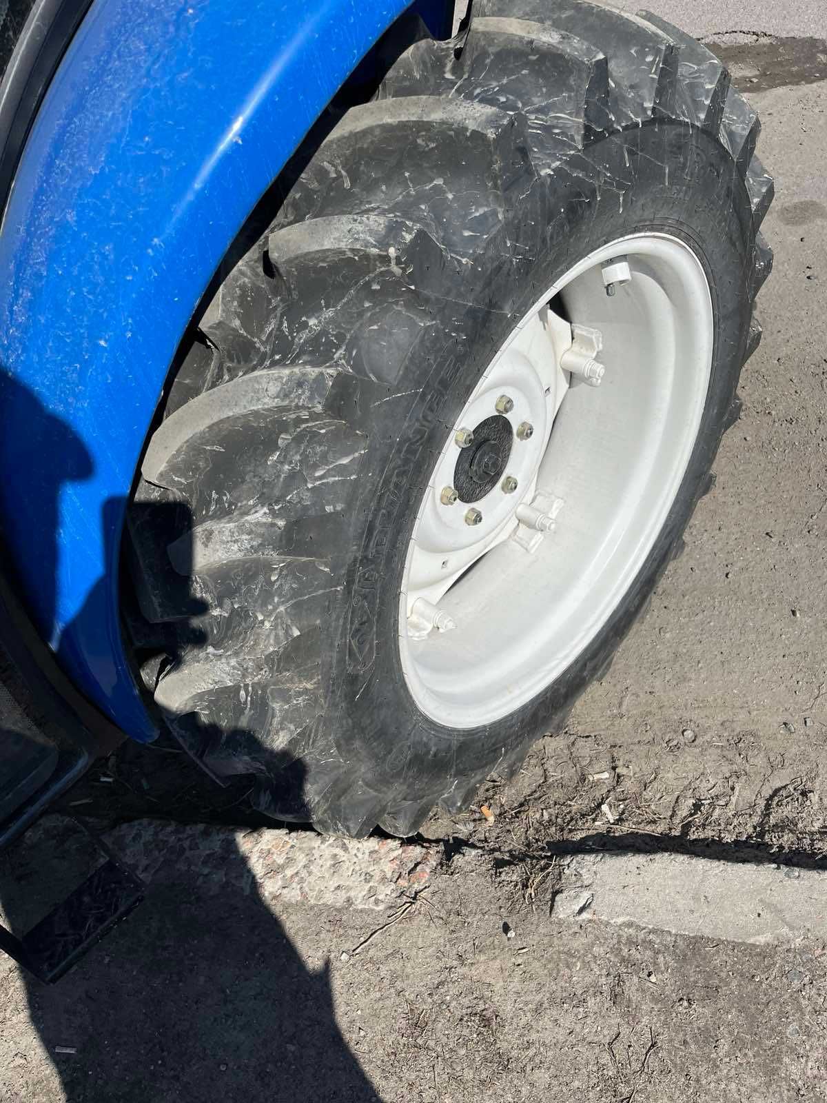 Трактор JMT 404CN