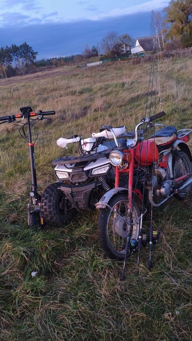 Мопед карпати на ходу