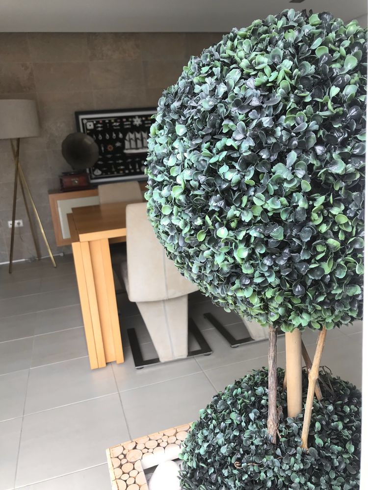 Una bola busto articial 40cm diametro