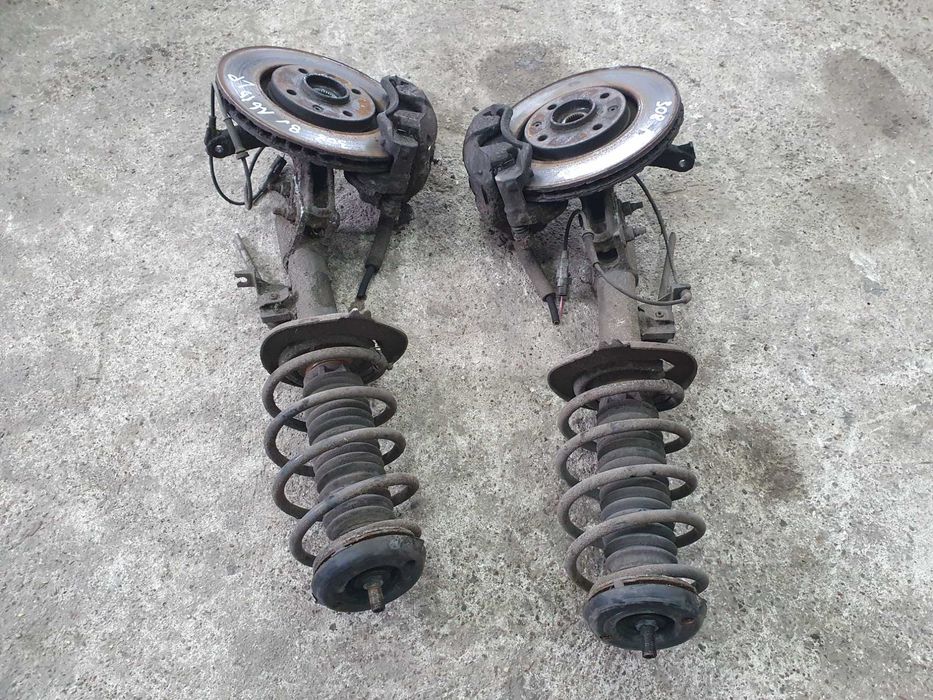 Amortyzator zwrotnica piasta zacisk przód Peugeot 308 T7 1.6 120km