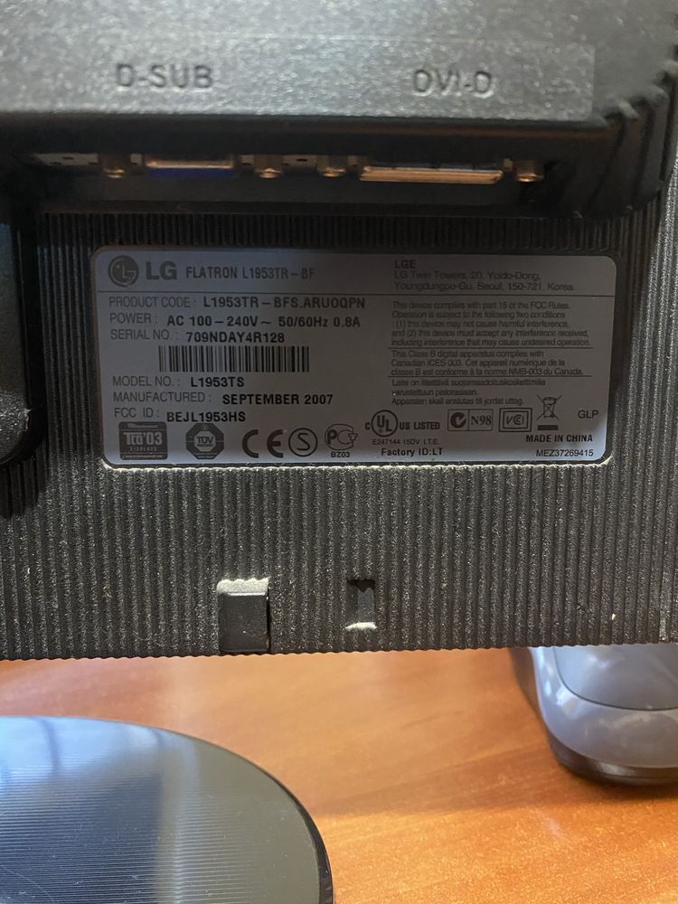 Монитор LG Flatron