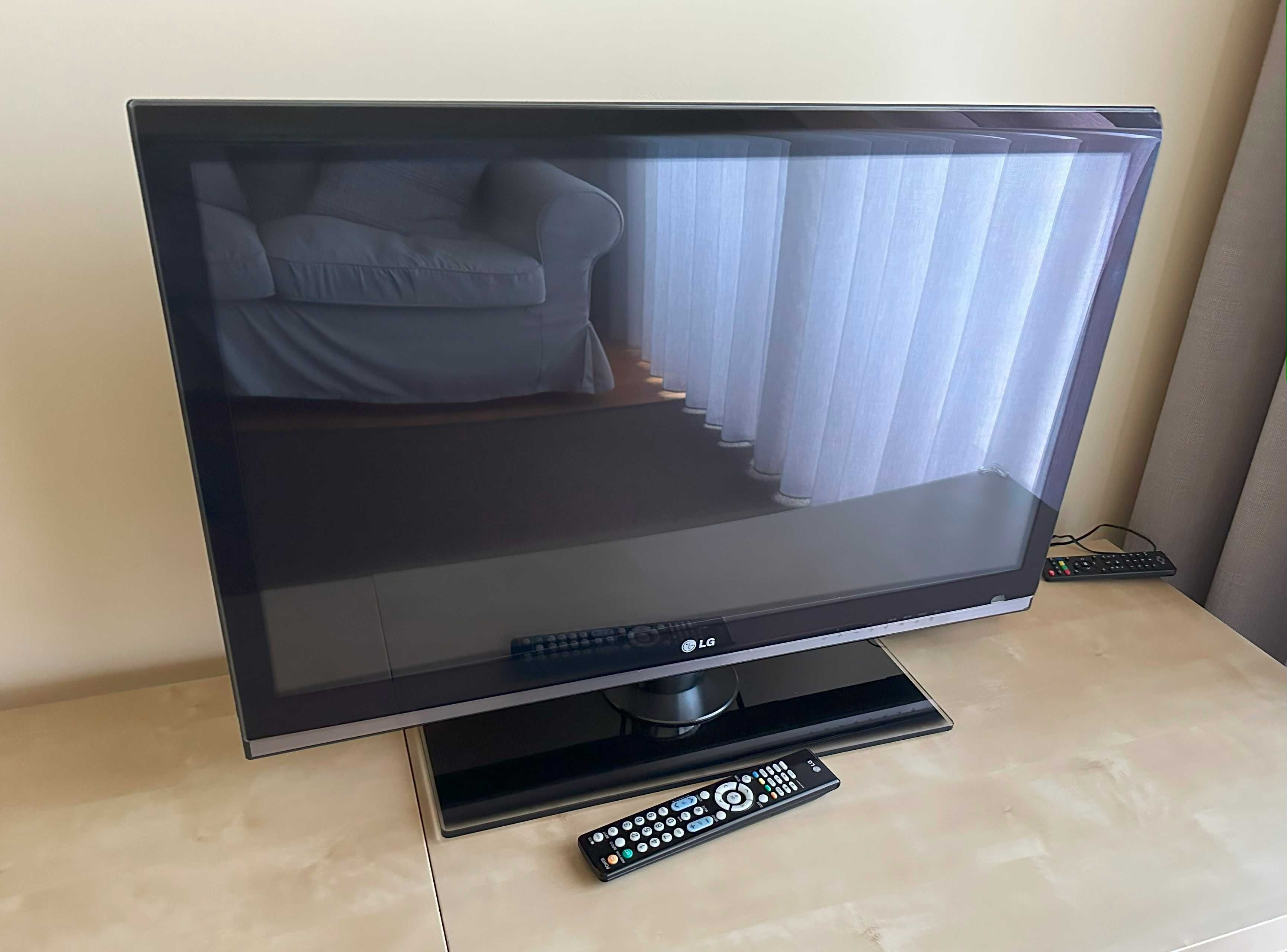 Vendo TV LG 32SL800 FHD 32"