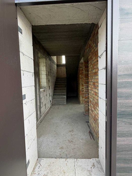 Будинок / ПРОДАЖ БУДИНКУ с. Дмитрівка / Дом не далеко од Киева