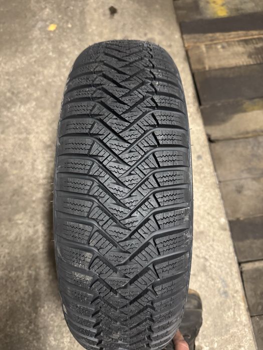 Sorzedam opony Zimowe 2sztuki Lufeny 165/65R15