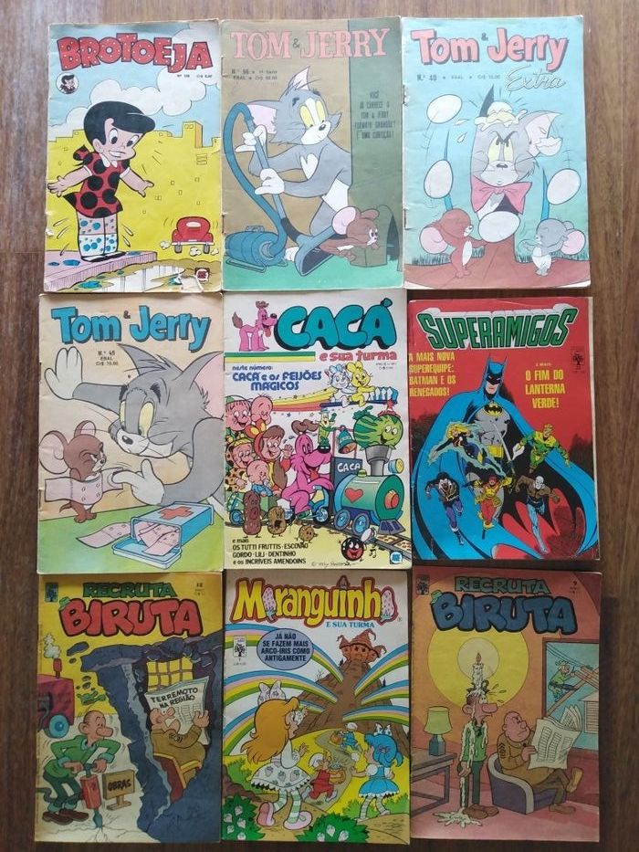 Revistas de banda desenhada, Pica Pau, Riquinho, Homem Aranha, etc.