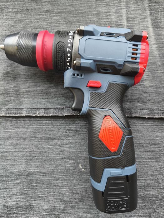 Безщітковий шуруповерт