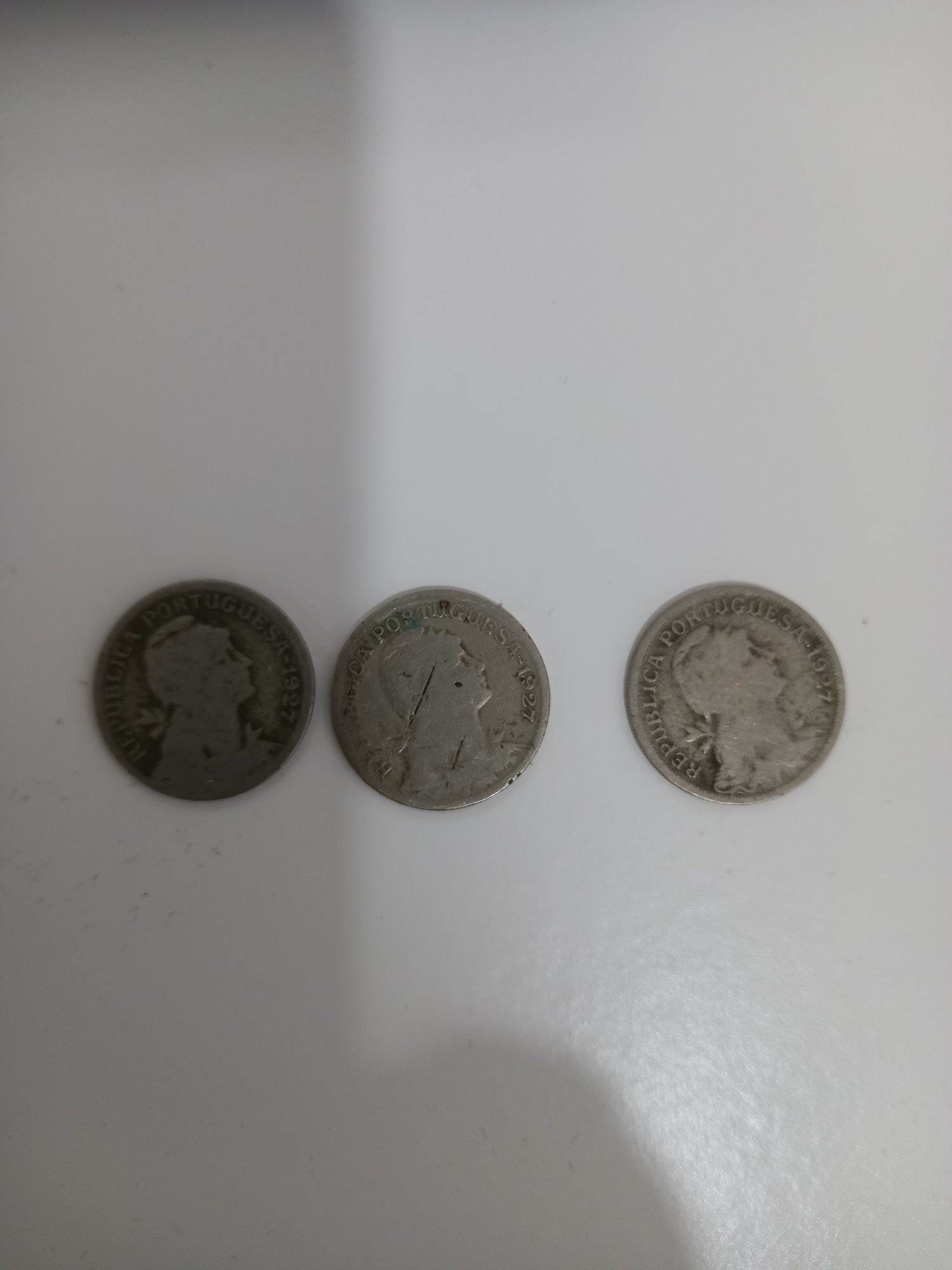 Vendo moedas portuguesas antigas