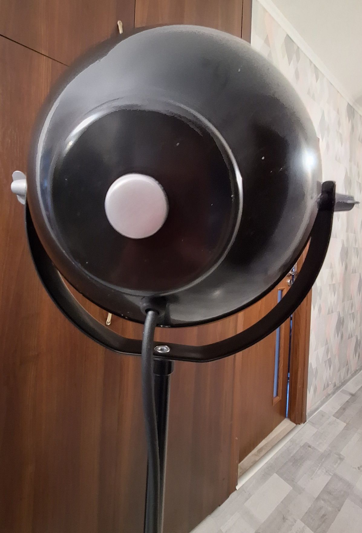 Lampa podłogowa Ikea jak nowa