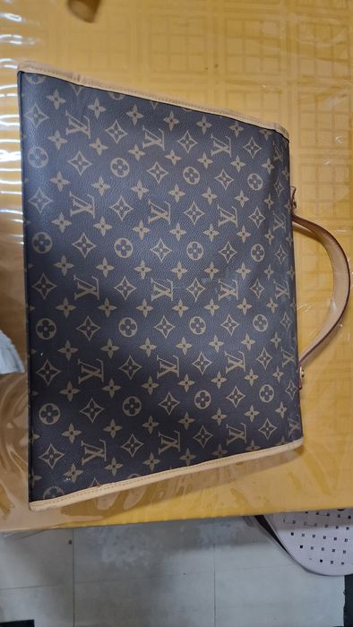 Louis Vuitton Vintage Monogram - Elegante Pasta de Documentos