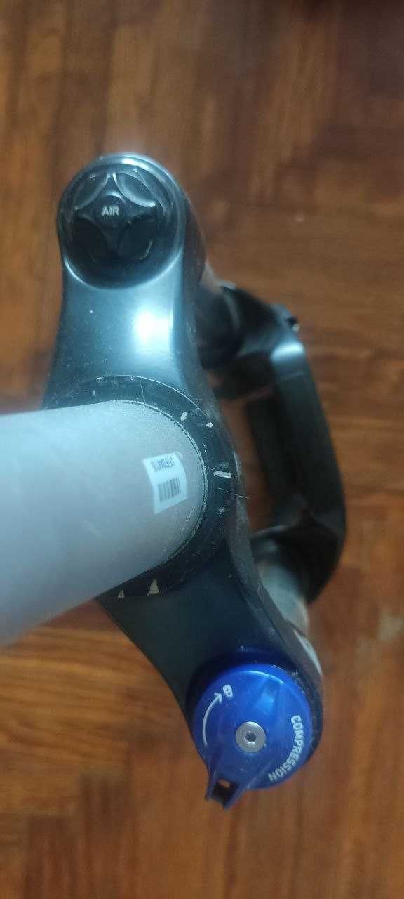 Вилка RockShox Sektor RL Silver (Solo Air) 27.5 не Fox X-Fusion Boxxer