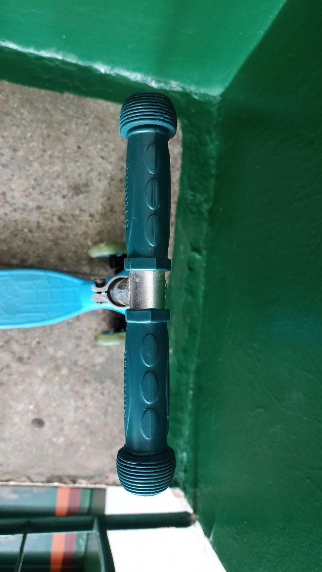 Самокат детский scooter
