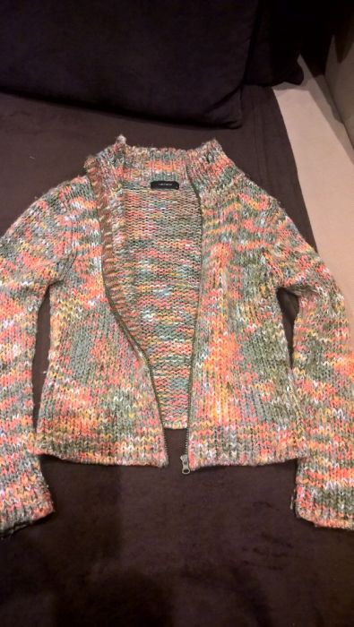 Sweterek dla dziewczynki