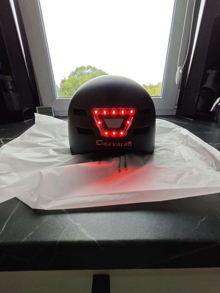 Kask na hulajnogę, rower, deskę itp. Rozmiar L