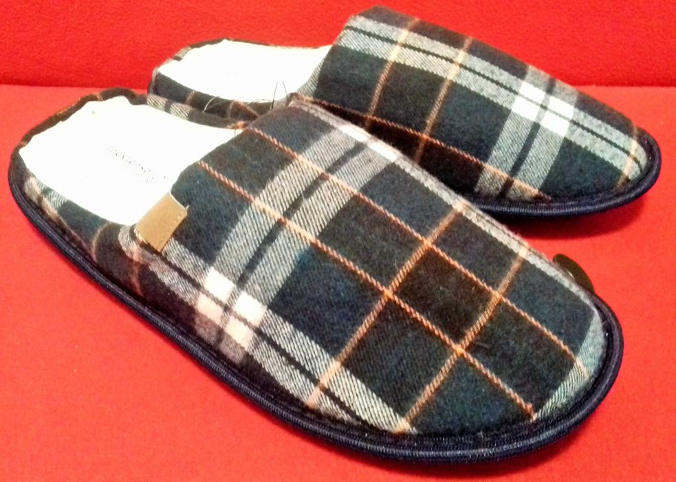 Bambosze męskie nowe ciepłe kapcie 42