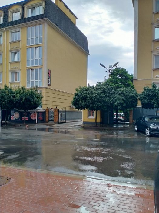 Продам комерційне приміщення в ЖК Софія. Вулиця Миру 7.