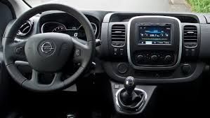 Wynajem busów osobowych 9 osób RENAULT TRAFIC  wersja LONG