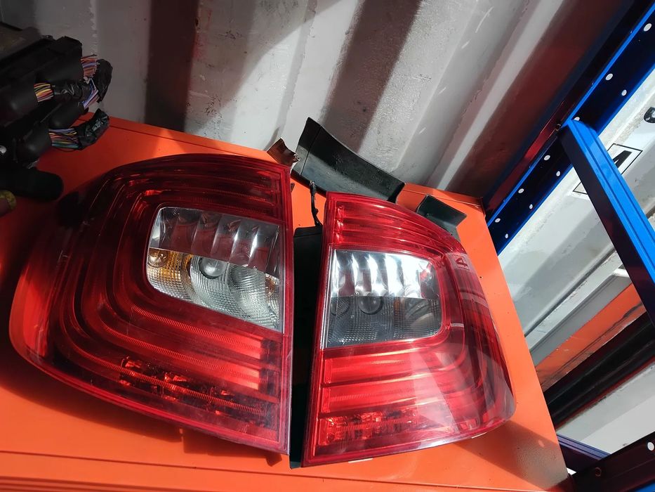 Lampa tył Led  Skoda SuperB lift kombi
