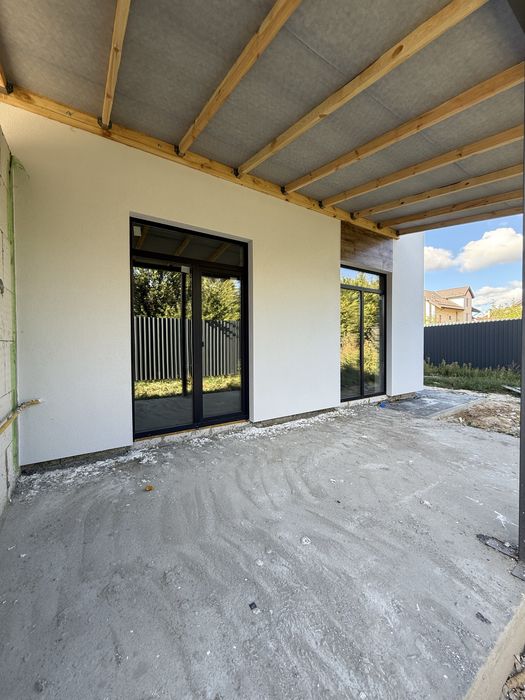 Дуплекс в центрі міста Буча з підвалом і центральними комунікаціями!