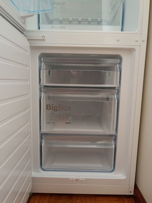 Frigorífico Combinado BOSCH KGV33VWEAS (Low Frost - 176 cm - 287 L