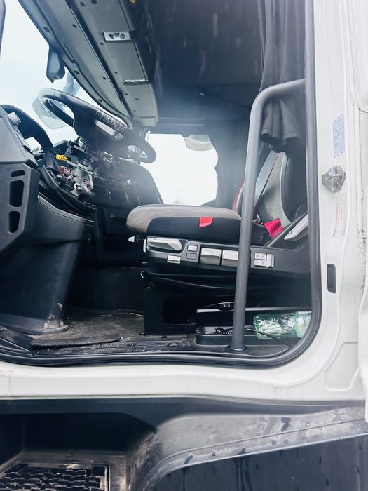 Сидіння пілот Volvo Daf Man Mercedes Actros Axor