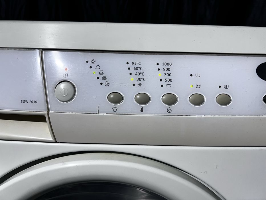 7 кг 1000 об огромная стиральная машина ELECTROLUX ewn1030. Доставка