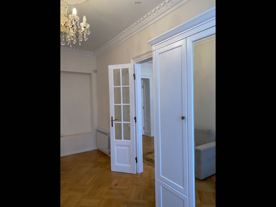 Оренда 3-кімнатної квартири 92 кв. м по вул. Вишенського у Львові