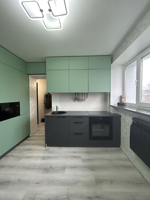 Продам 2кімнатну квартиру в центрі с.Зоря.