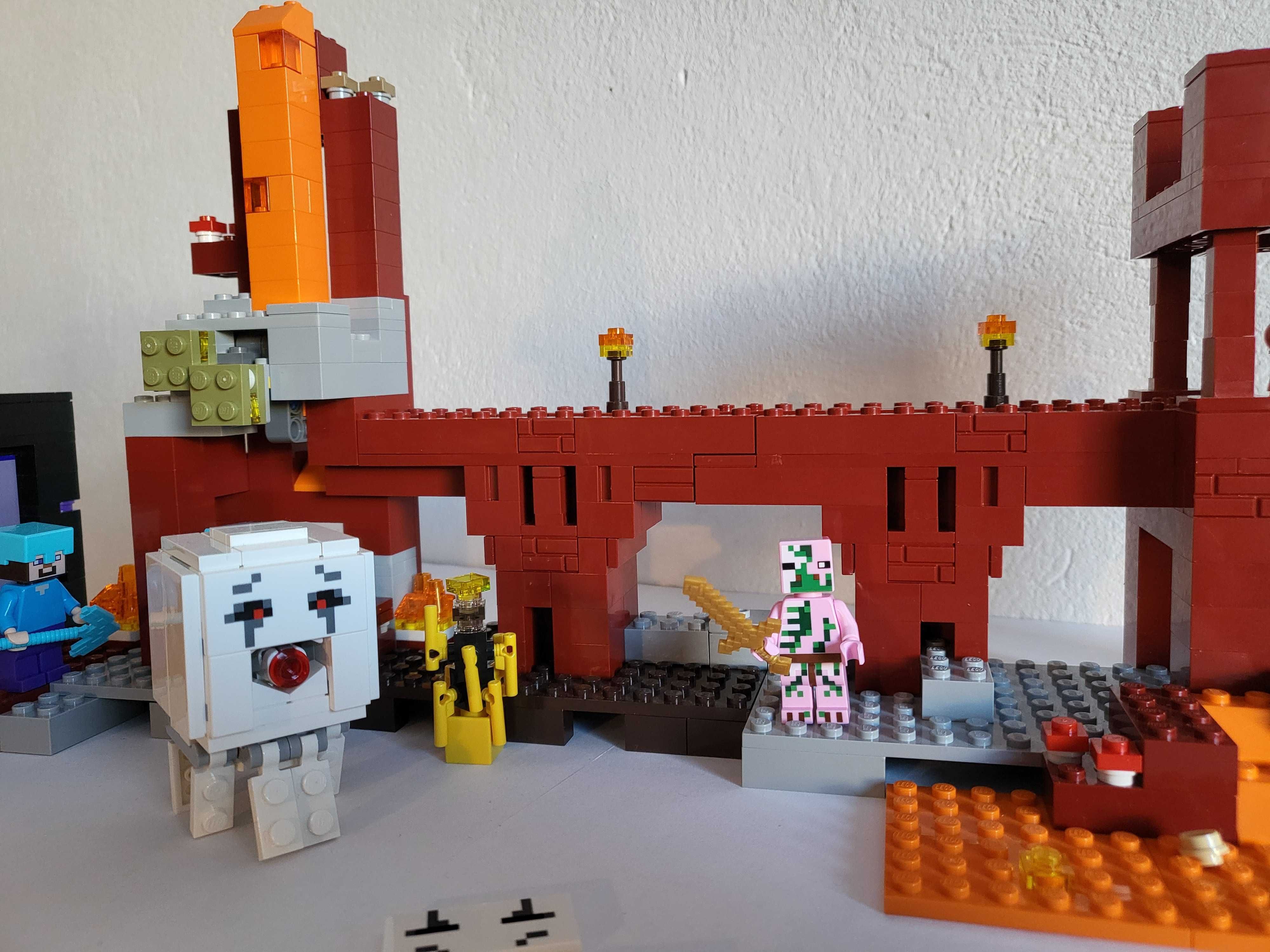 LEGO Minecraft 21122 Forteca Netheru