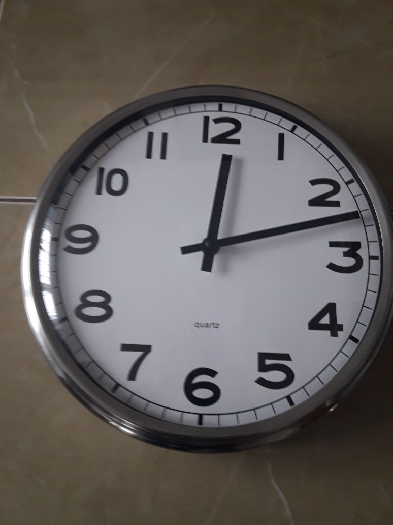 Duży zegar ścienny, Quartz