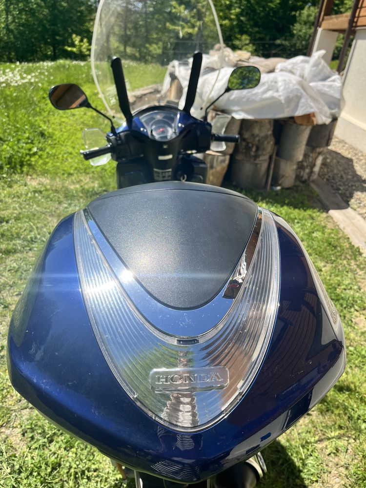 Скутер Honda SH 125