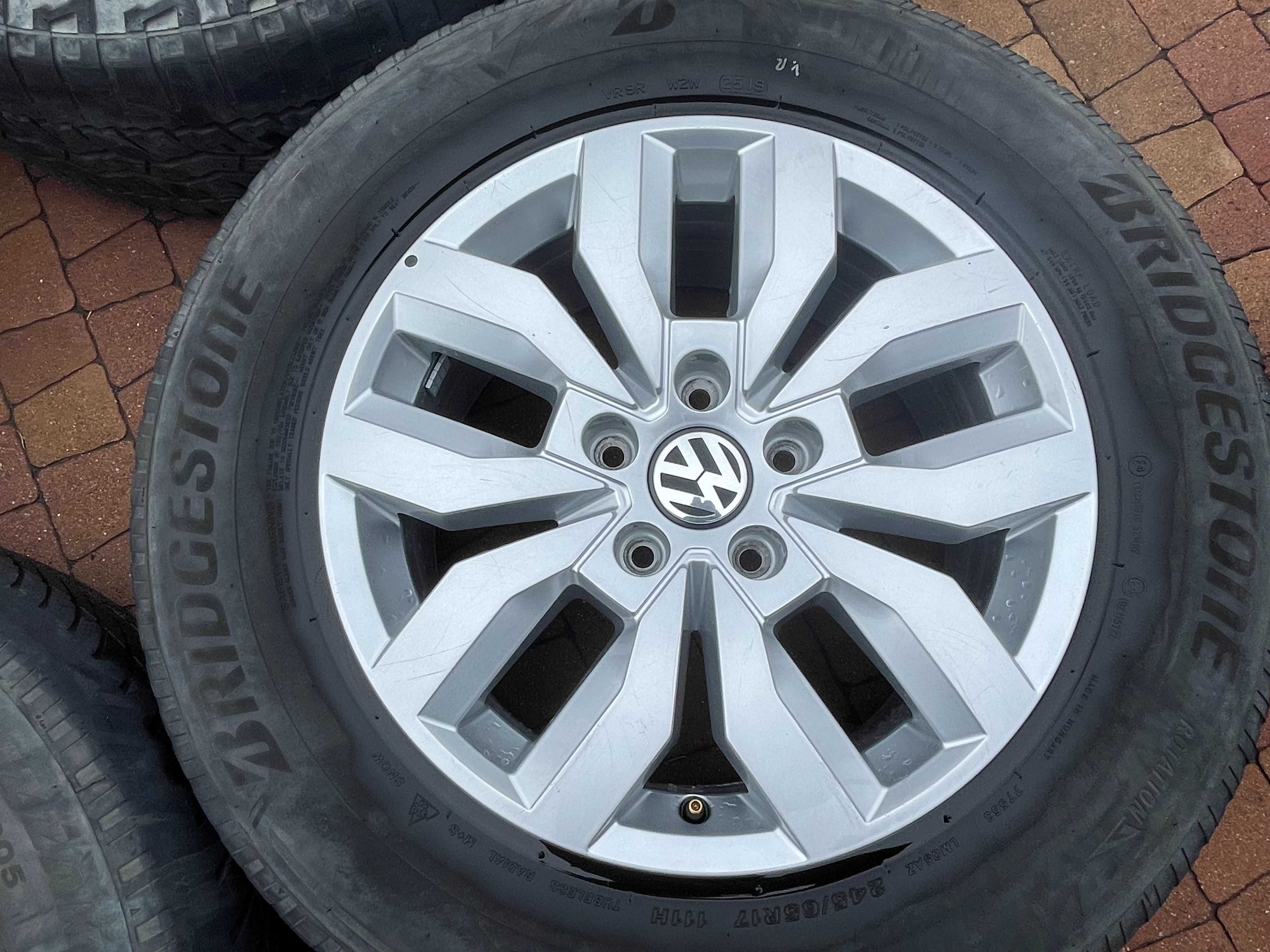 3599. Alufelgi 17" Vw Amarok T5 T6 oryginalne 8J ET49 cena za 4szt