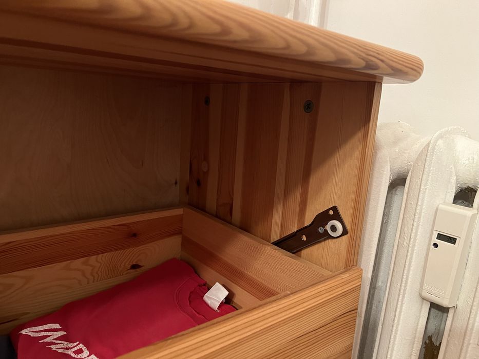 Łóżko drewniane i komoda i szafka PRL