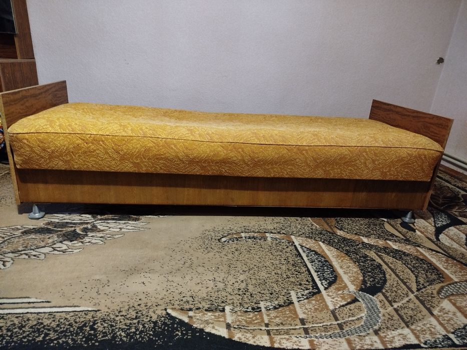 Ліжко односпальне