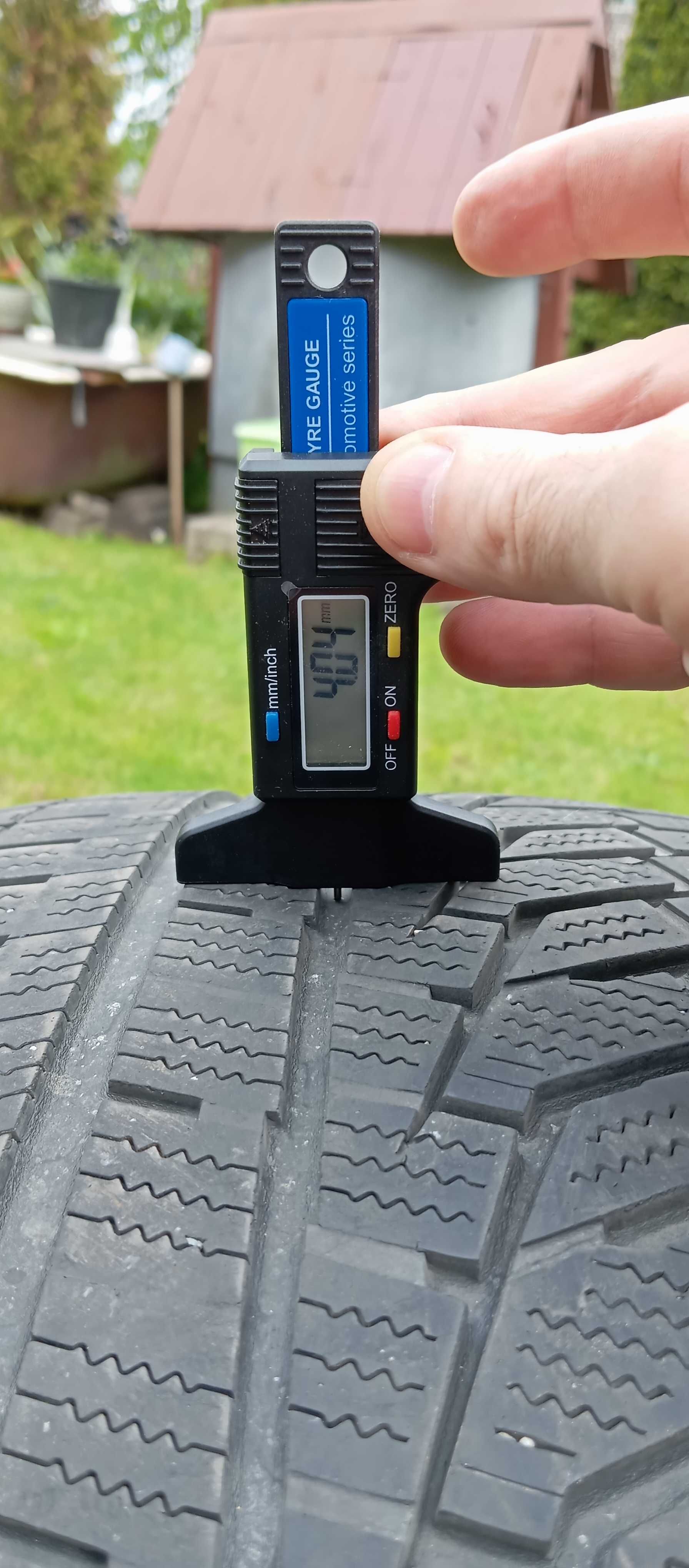 OPONY Hankook Winter icept evo 2 235/45/18 98V