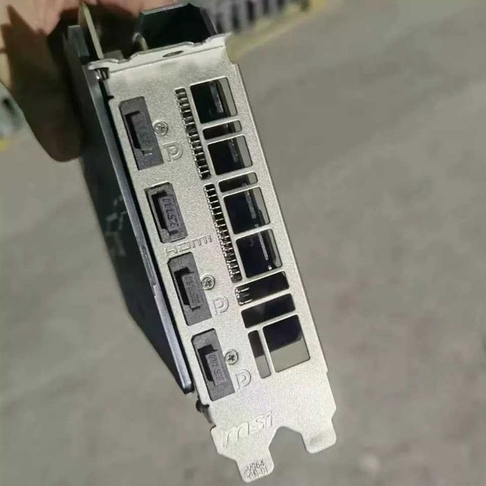 Продаю відеокарту NVIDIA GeForce RTX 2060 6GB GDDR6