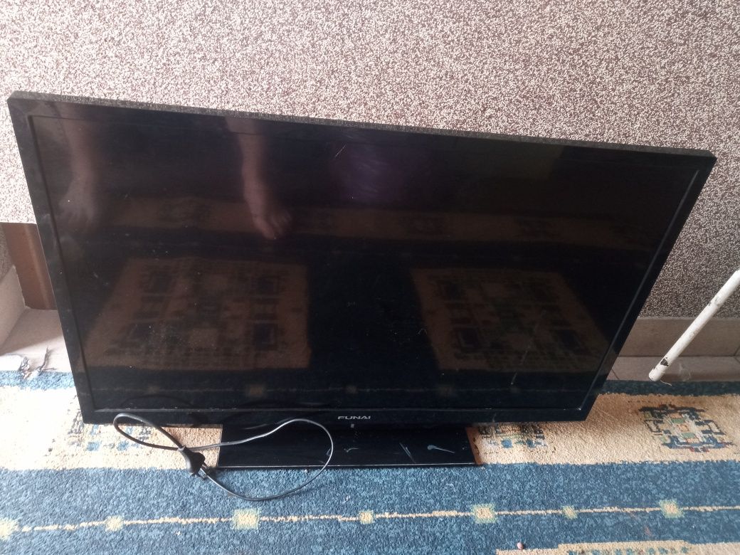 Telewizor Funai 32 fdp55 uszkodzony zbita matryca